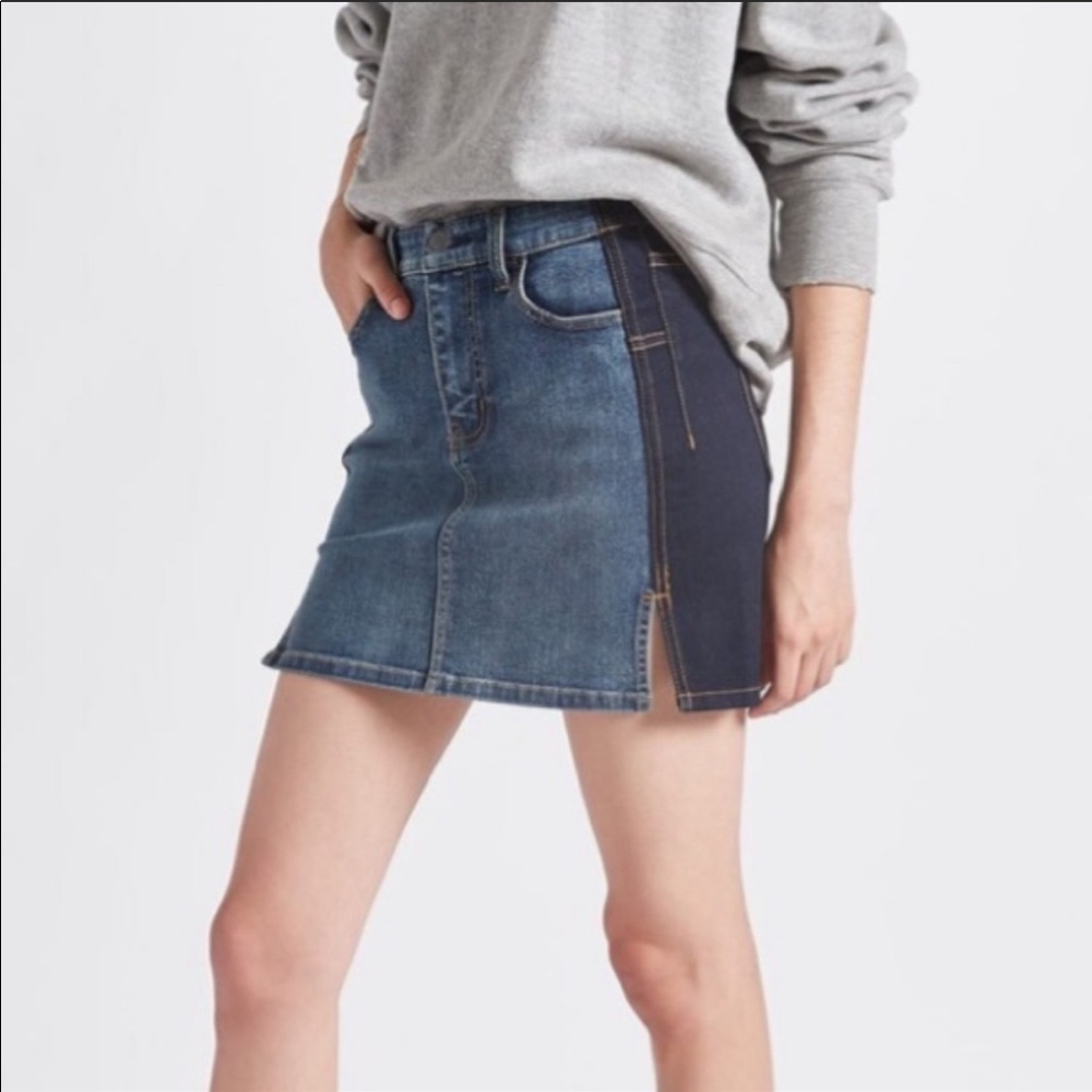 Current/Elliott Mashed Mini Denim Skirt SZ:24 - Picture 2 of 8